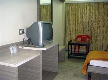 Mannars Deluxe Lodge Mysore Buitenkant foto