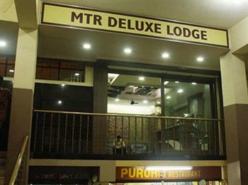 Mannars Deluxe Lodge Mysore Buitenkant foto